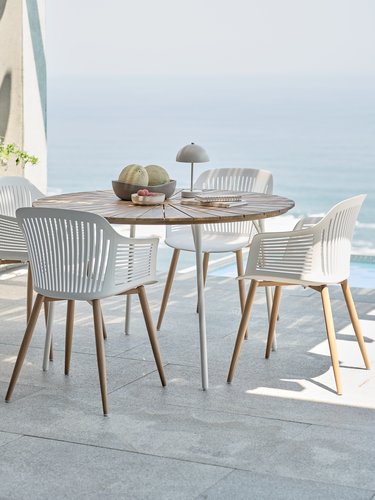 BASTRUP D120 table hardwood/white + 4 VANTORE chair