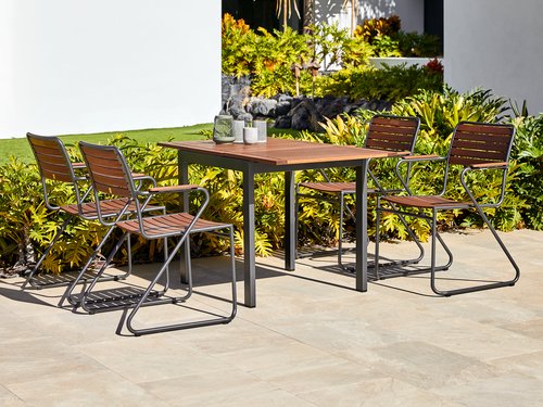 YTTRUP L75/126 table + 4 VAXHOLM chair hardwood