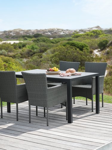 PINDSTRUP L150 table + 4 AIDT chair grey