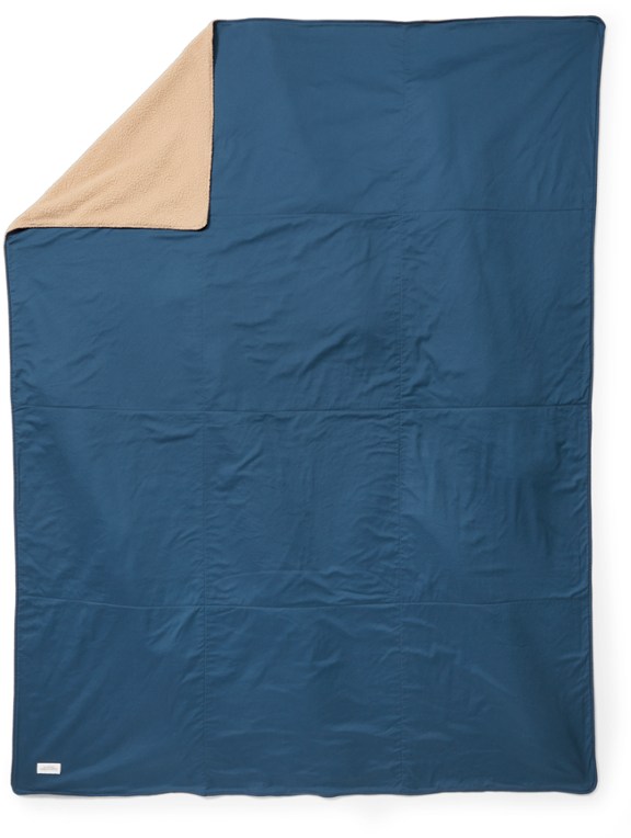REI Co-op Wallace Lake Sherpa Fleece Blanket