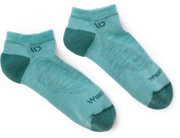 Wide Open Solid Cushioned No-Show Socks - Women's