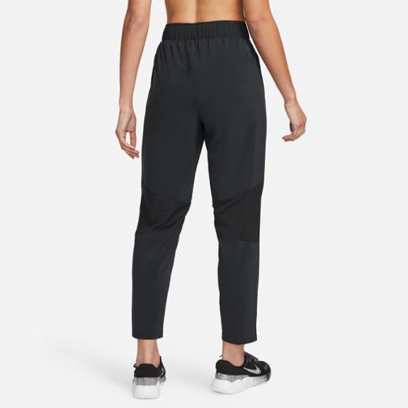Nike Fast Mid-Rise 7/8 Pants - Women's