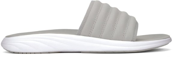 OluKai Komo Slides - Men's