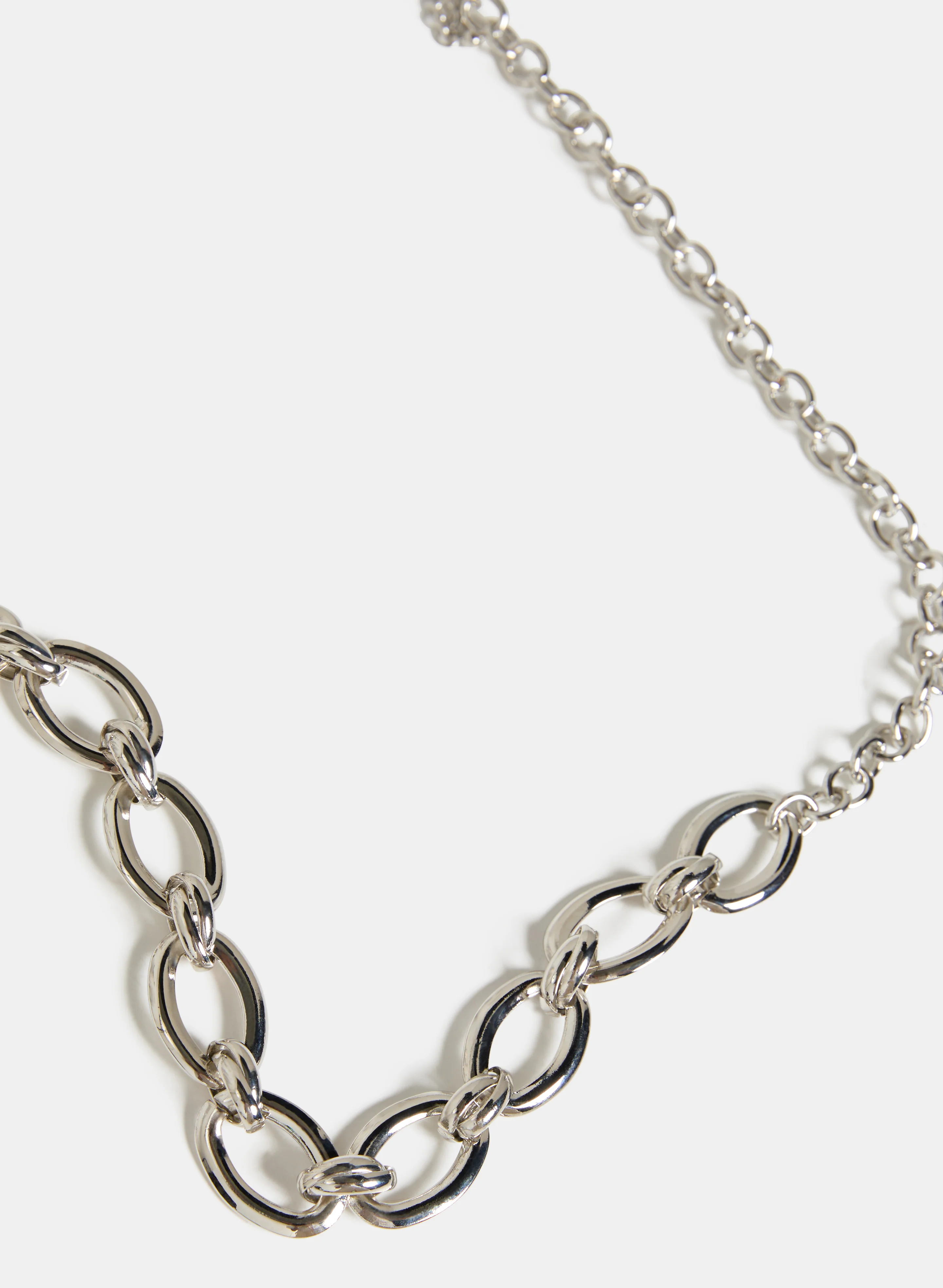 Oval Chain Belt