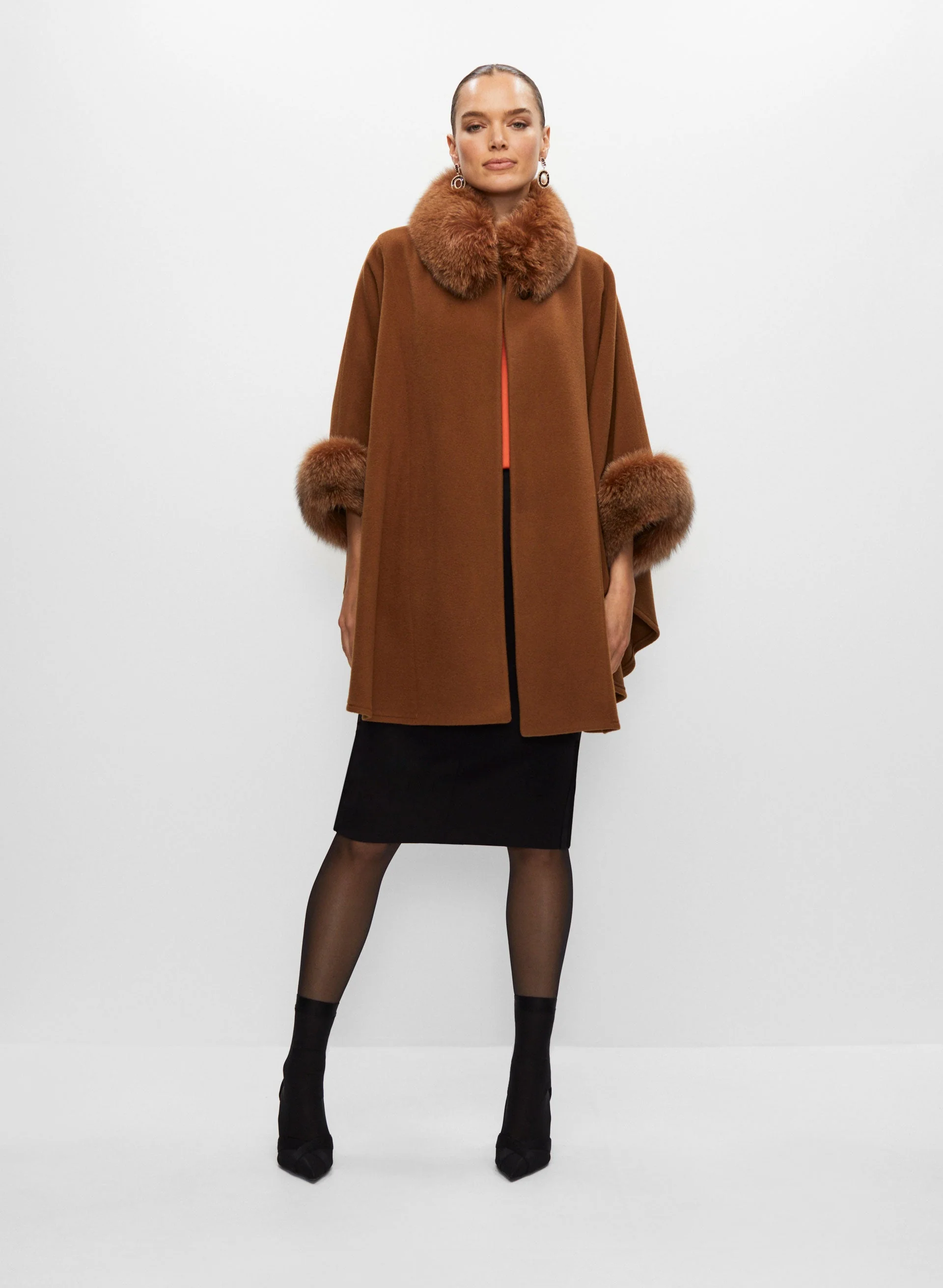 Mallia - Wool & Cashmere Blend Cape