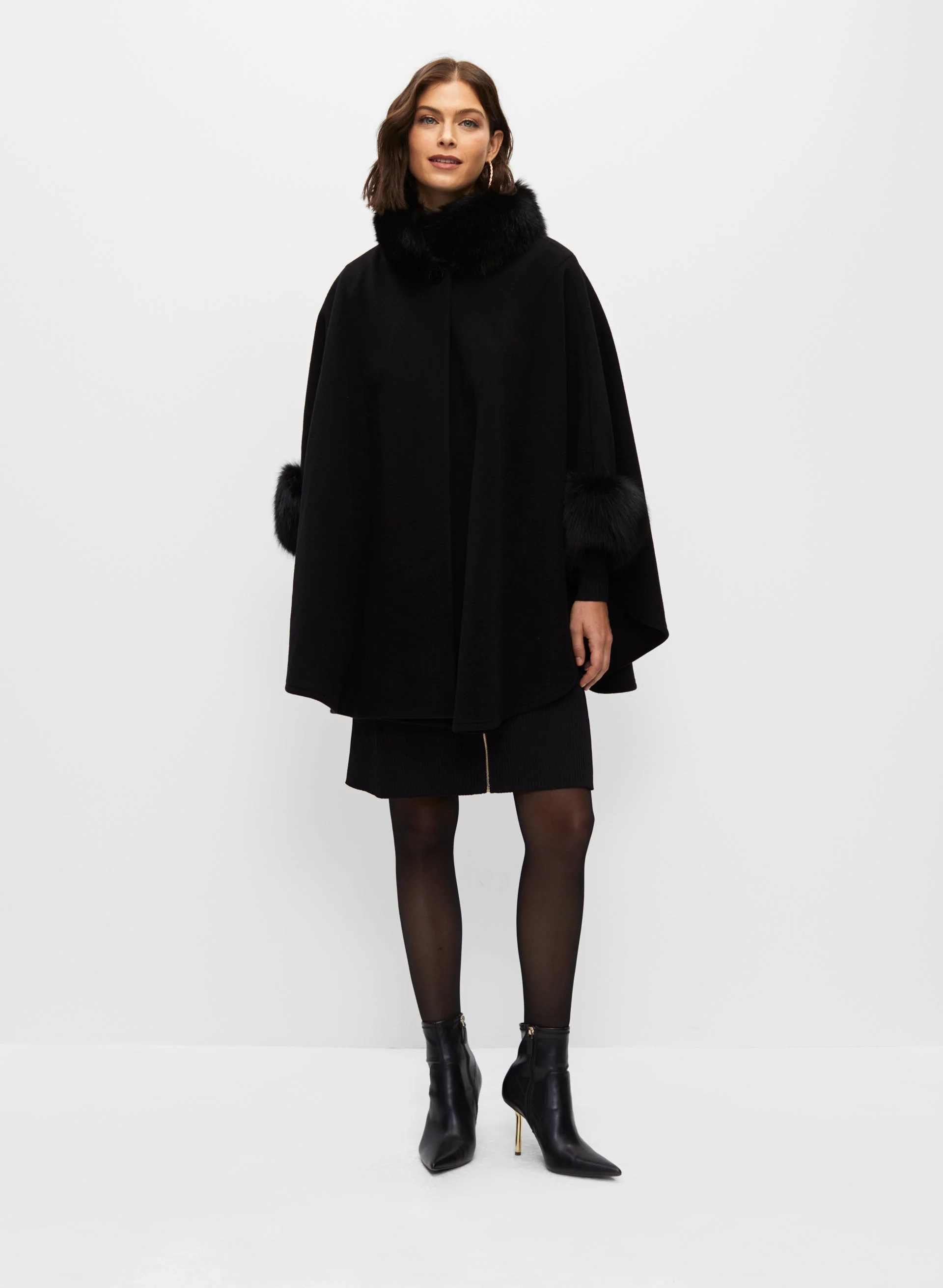 Mallia - Wool & Cashmere Blend Cape