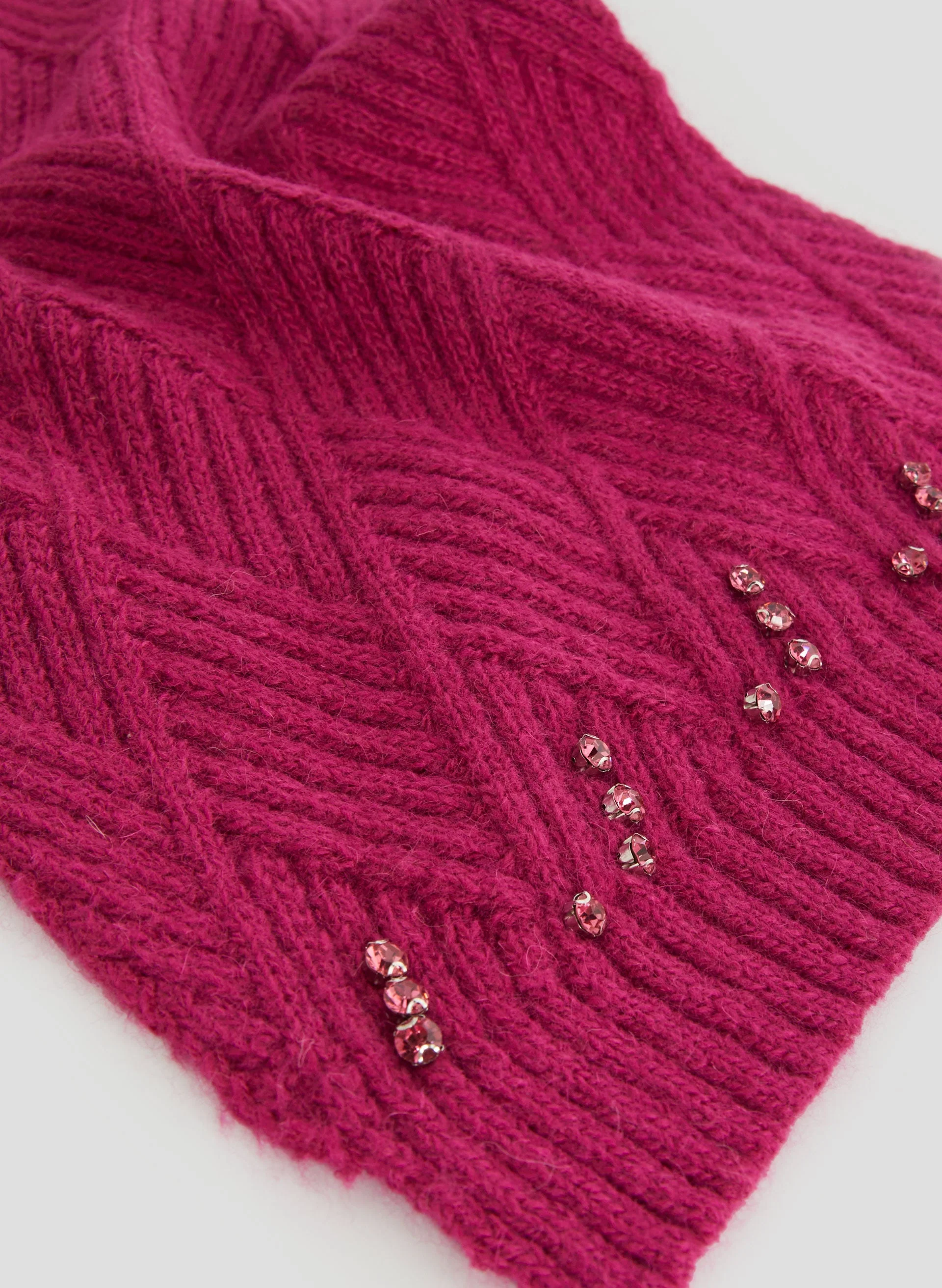 Argyle Knit Pearl Detail Scarf