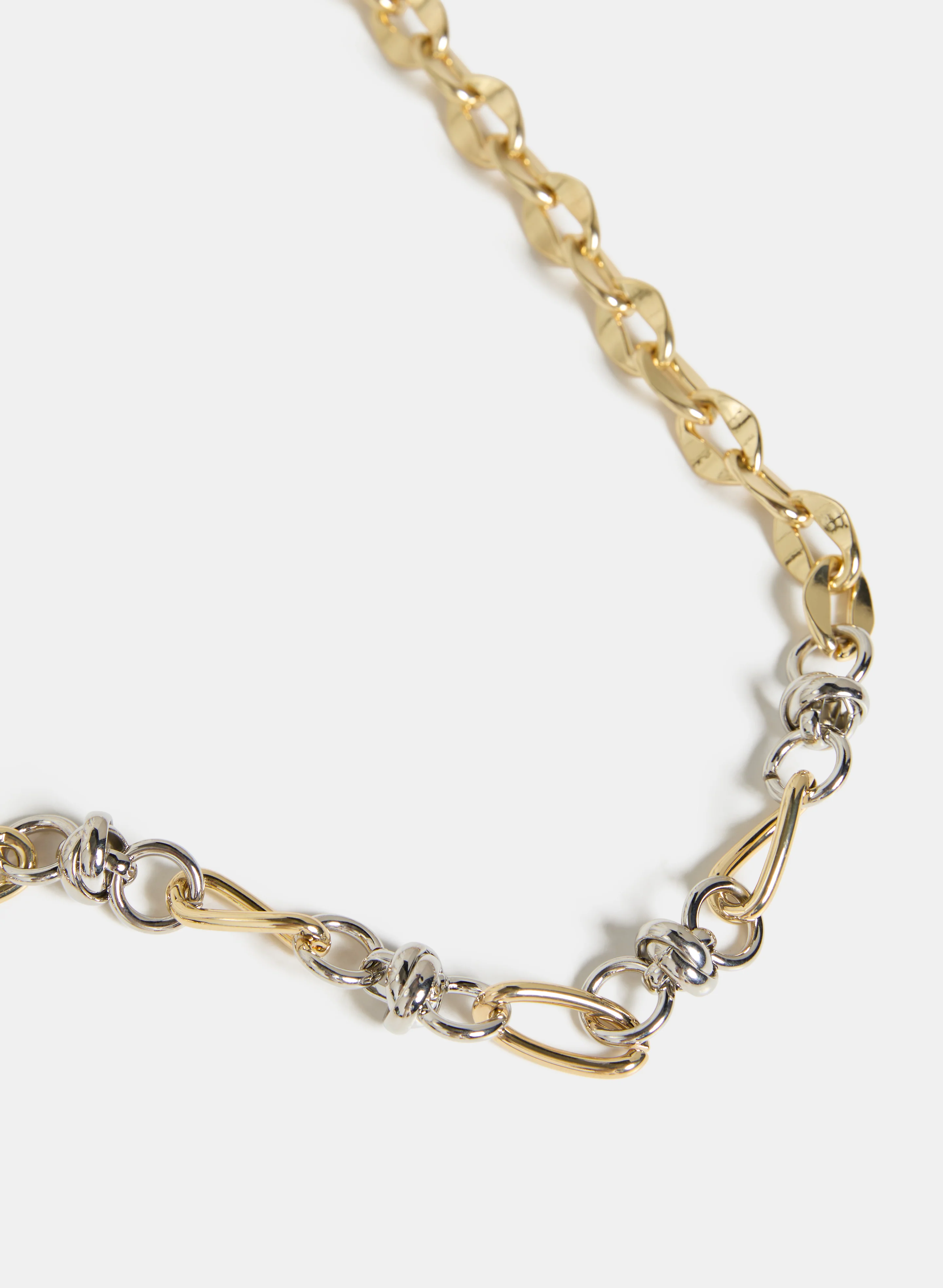 Two-Tone Chain Belt