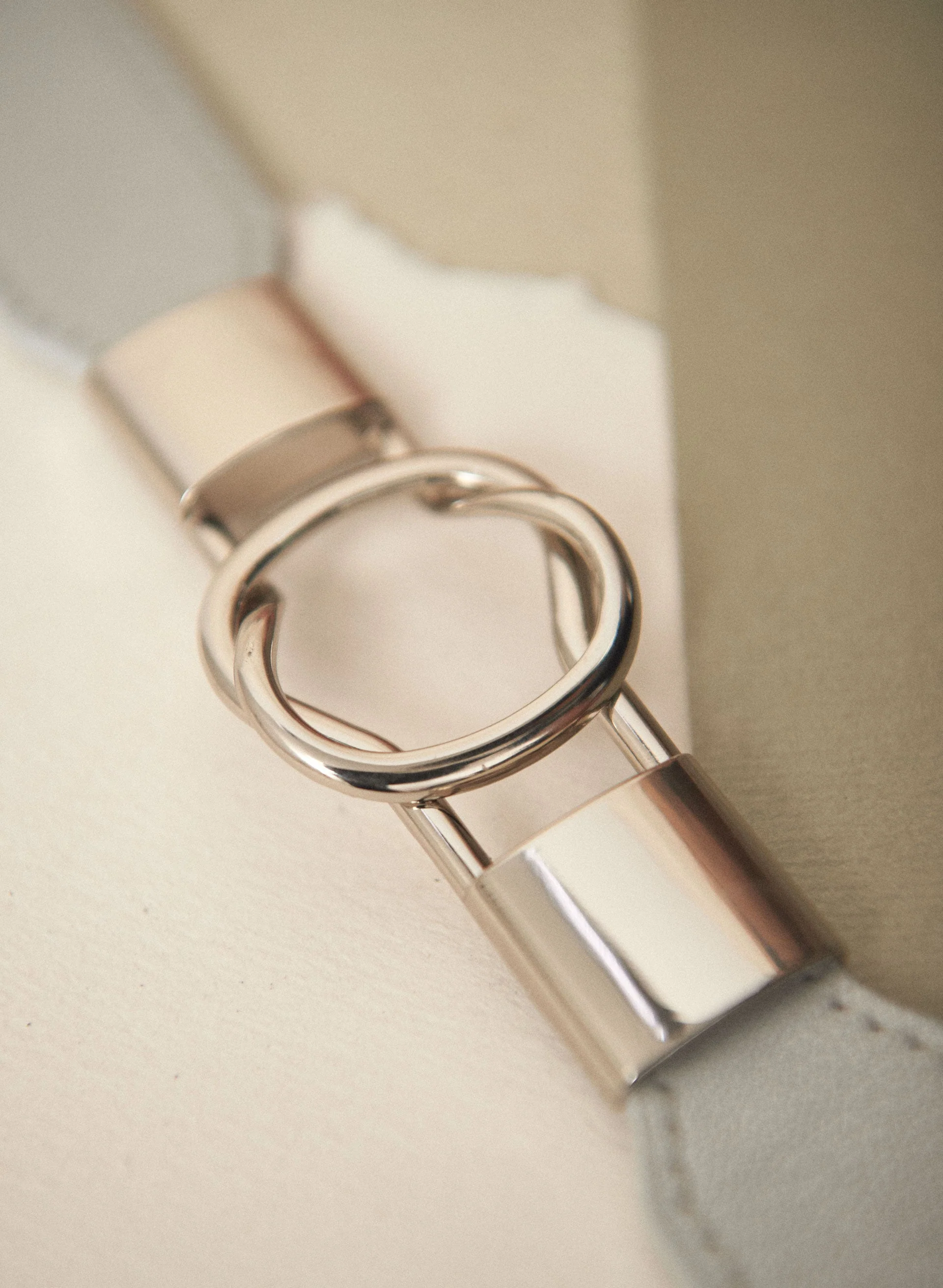 Metal Knot Stretch Belt