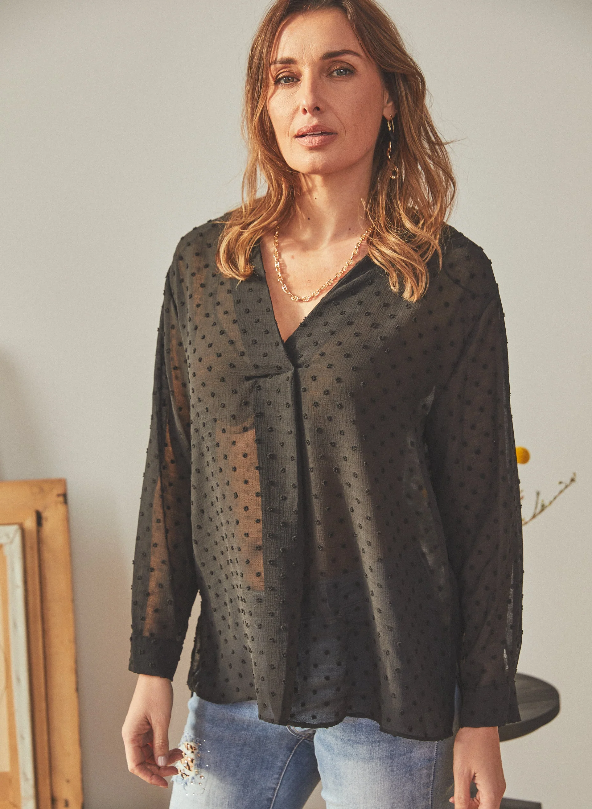Vince Camuto - Dotted Motif V-Neck Blouse