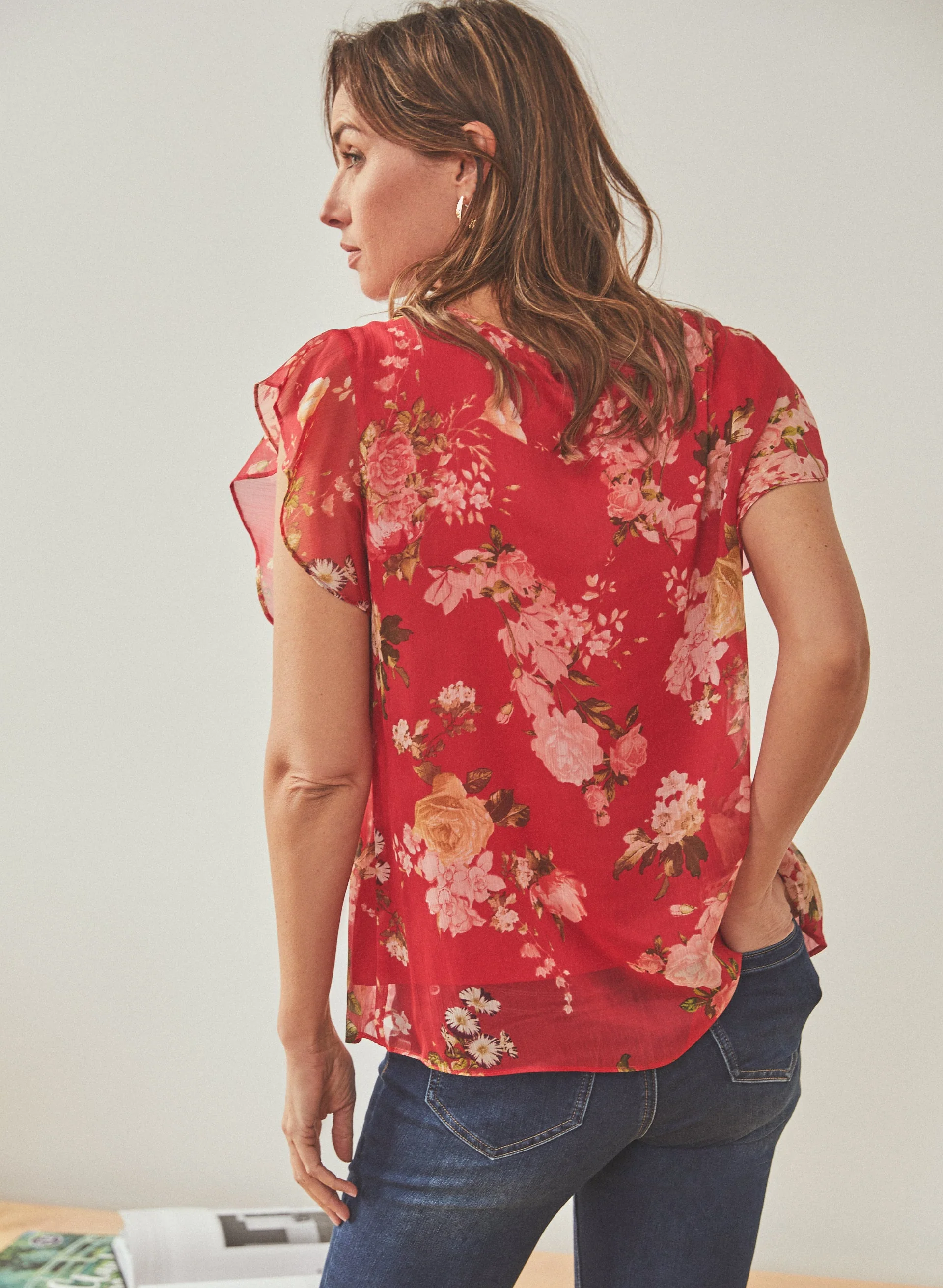 Vince Camuto - Floral Print Flutter Sleeve Blouse
