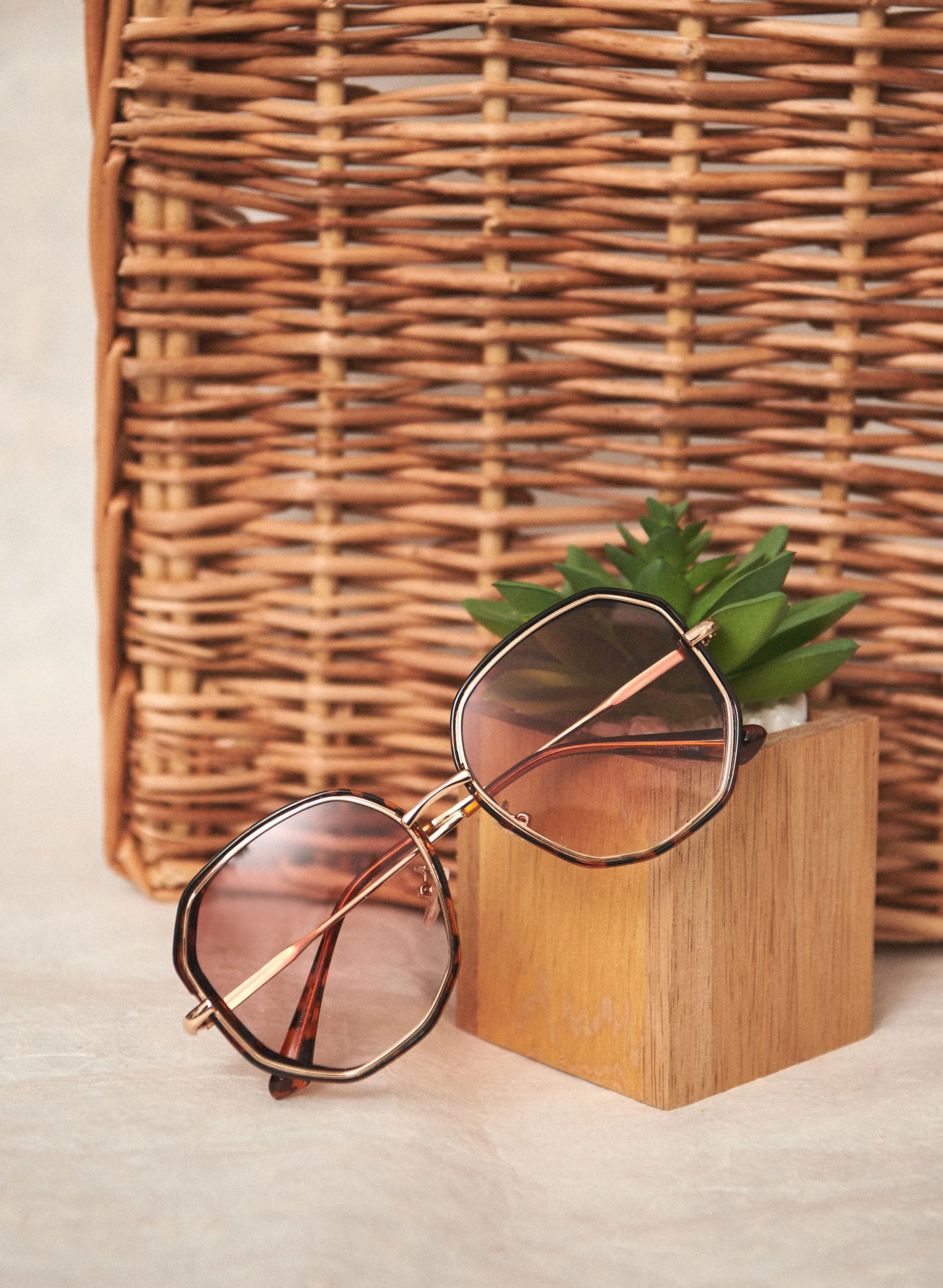 Oversized Geometric Sunglasses