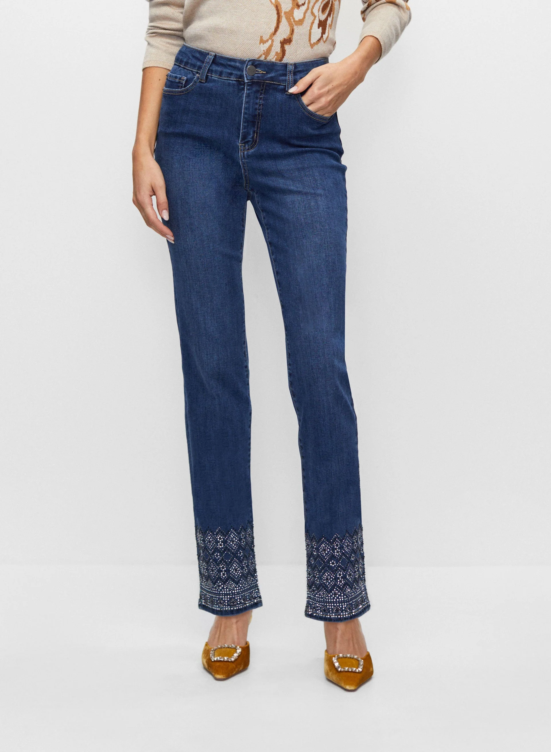 Rhinestone Embellished Ankle Jeans