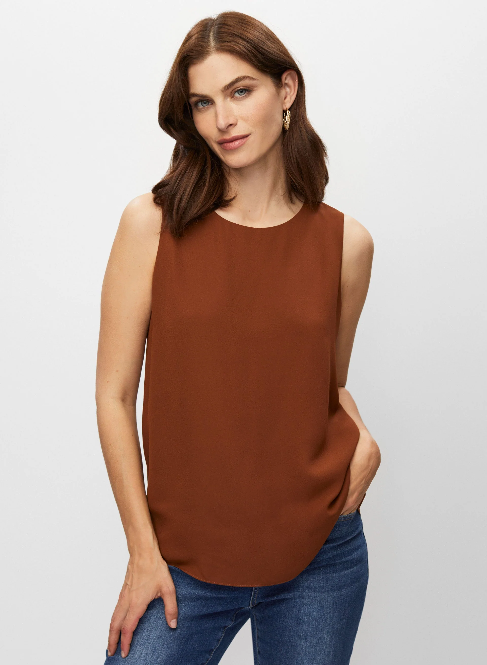 Sleeveless Crew Neck Top