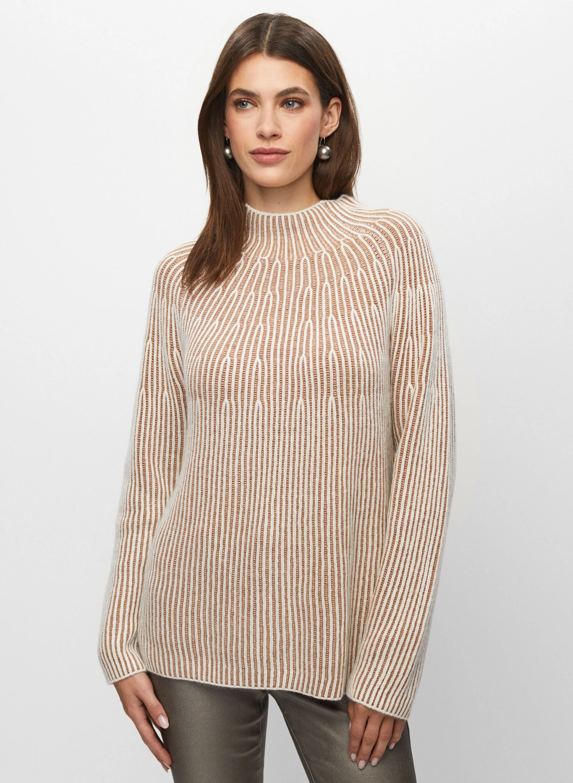 Two-Tone Motif Funnel Neck Sweater