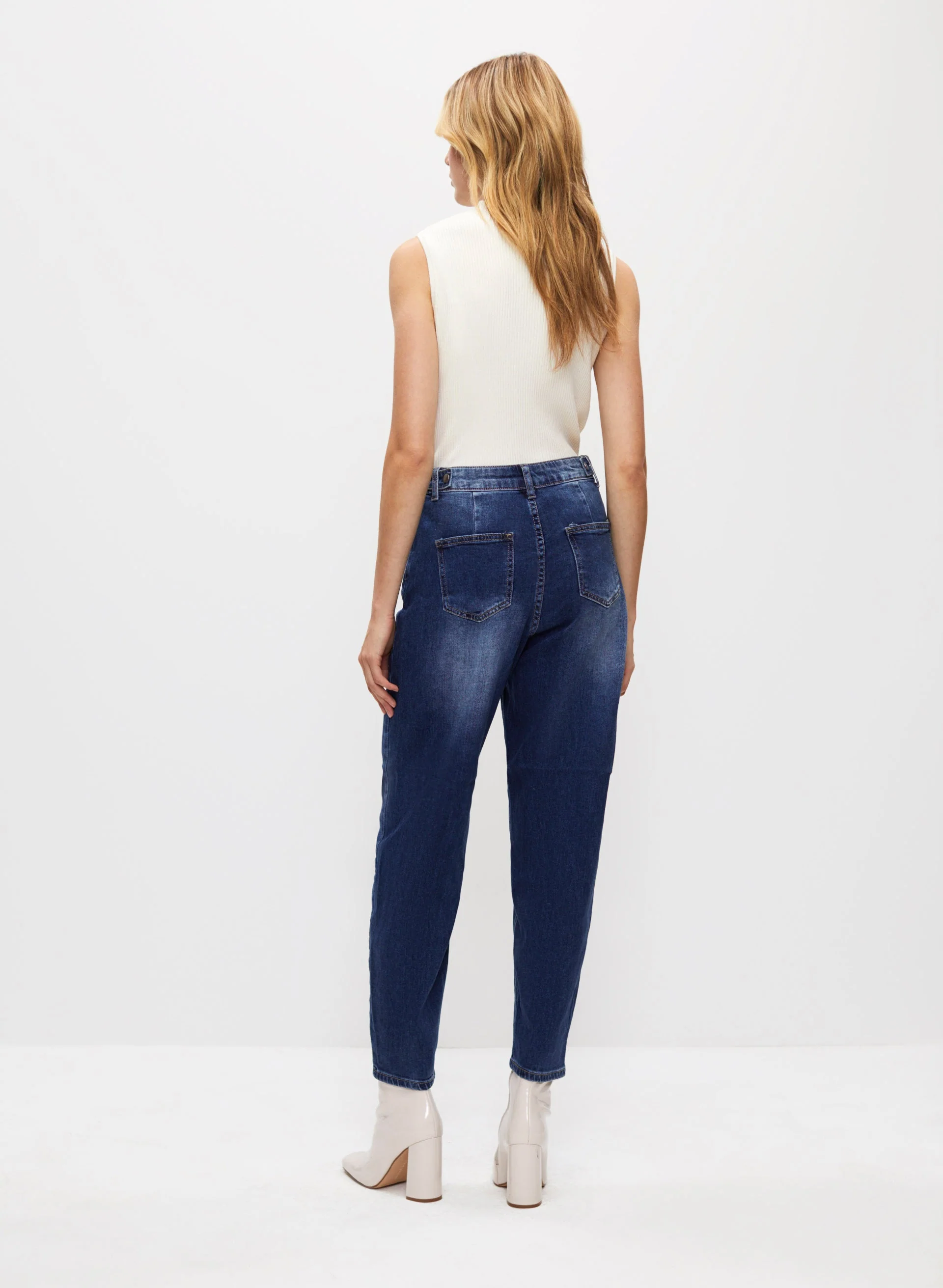 Straight Leg Mom Jeans