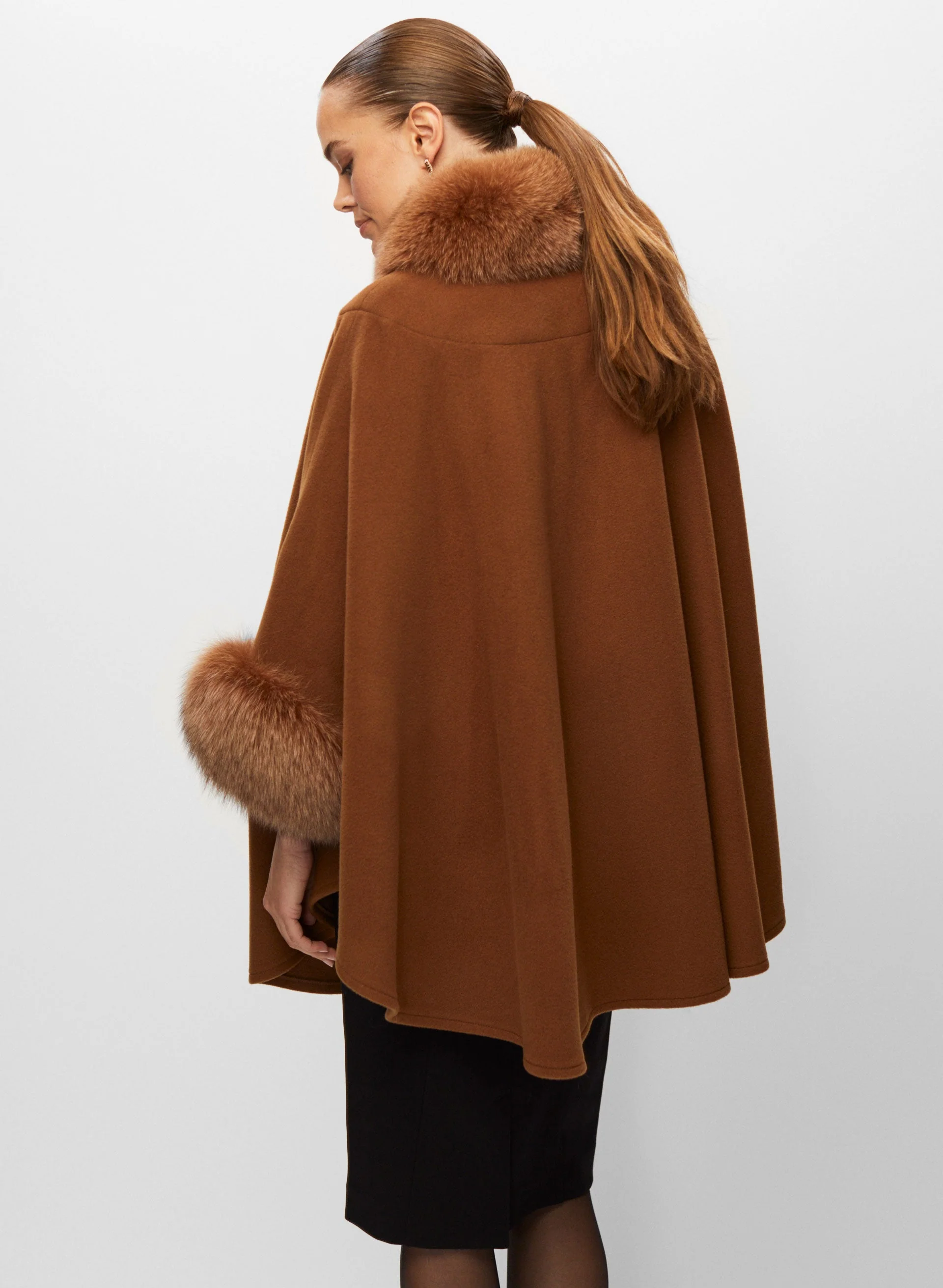 Mallia - Wool & Cashmere Blend Cape