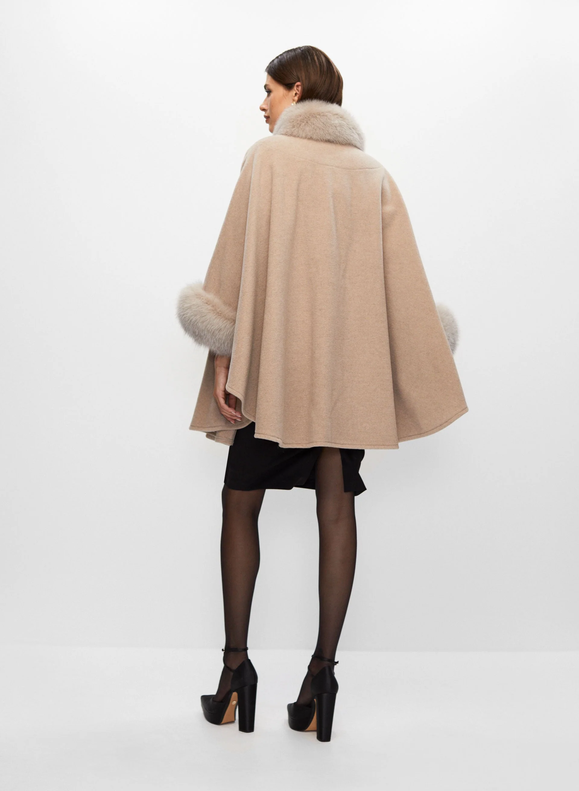 Mallia - Wool & Cashmere Blend Cape