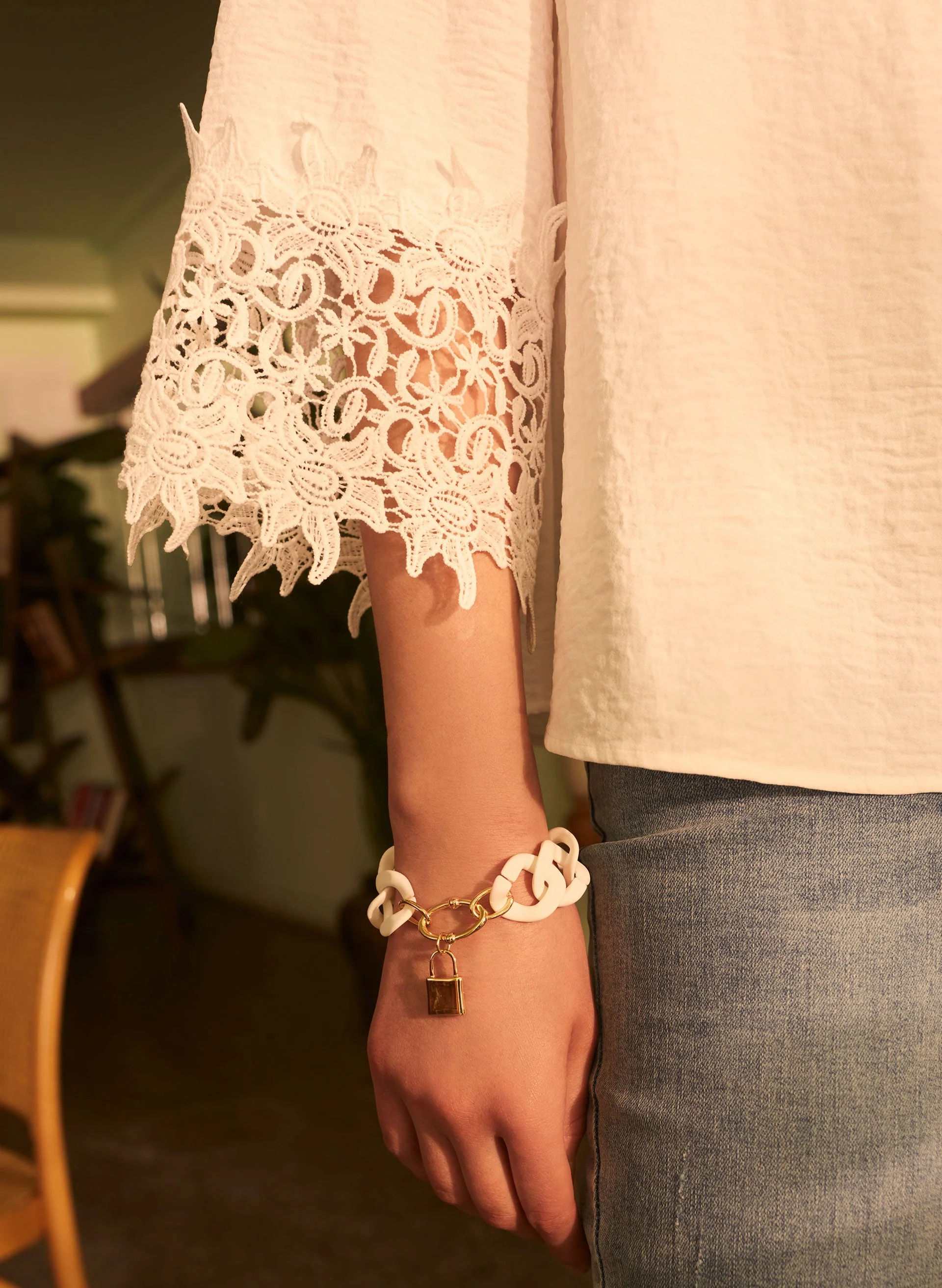 Lace Trim 3/4 Sleeve Blouse