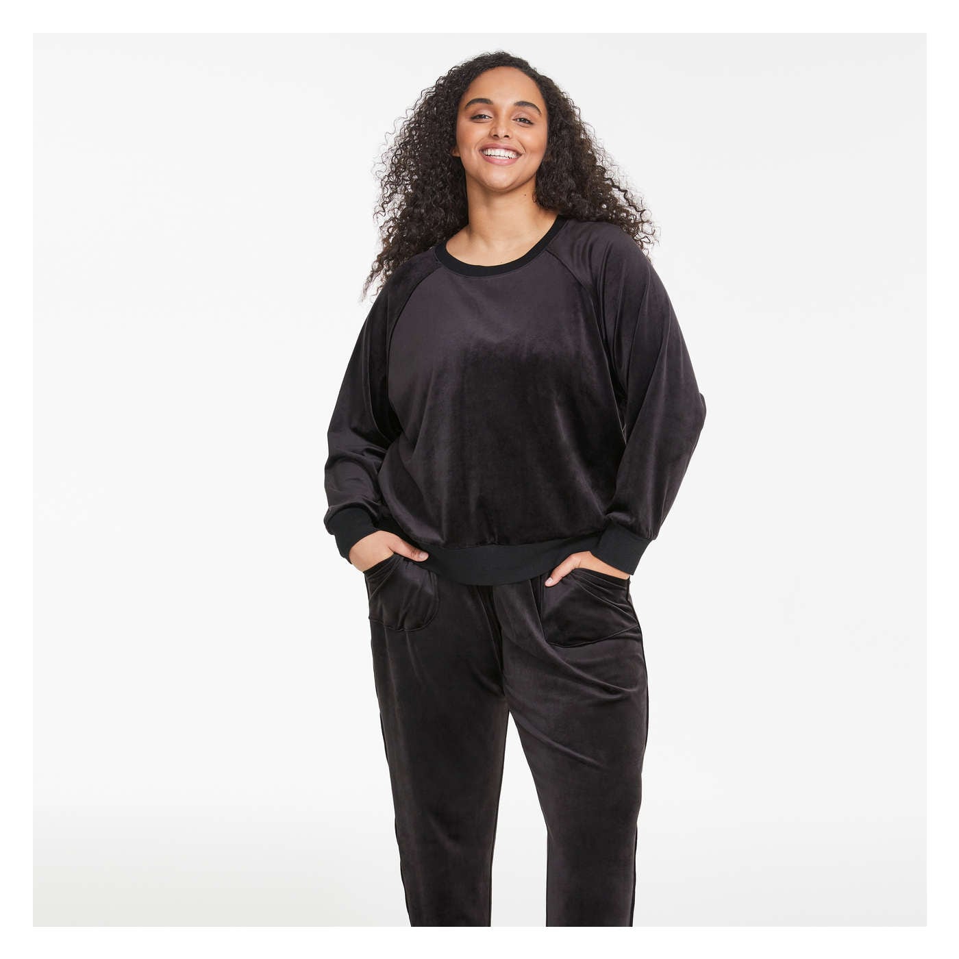 Women+ Velour Pullover