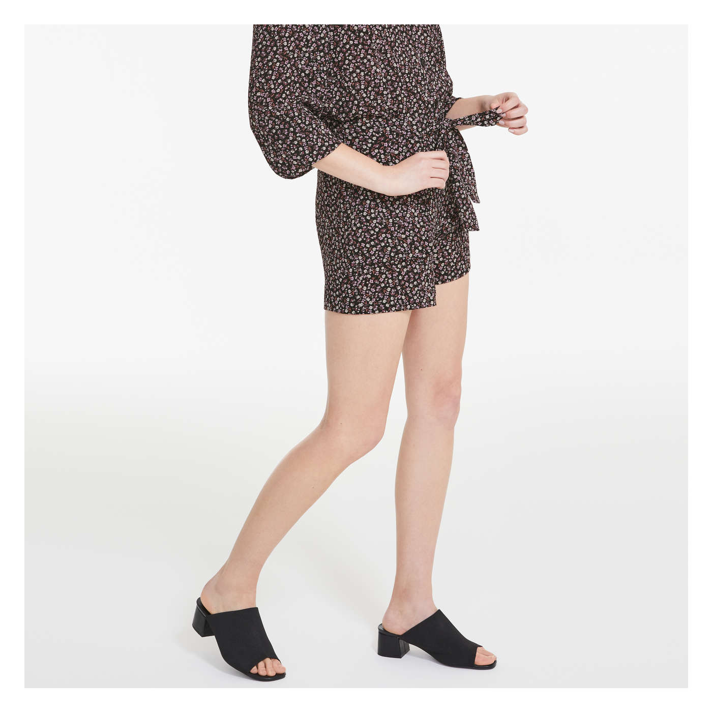 Crepe Short
