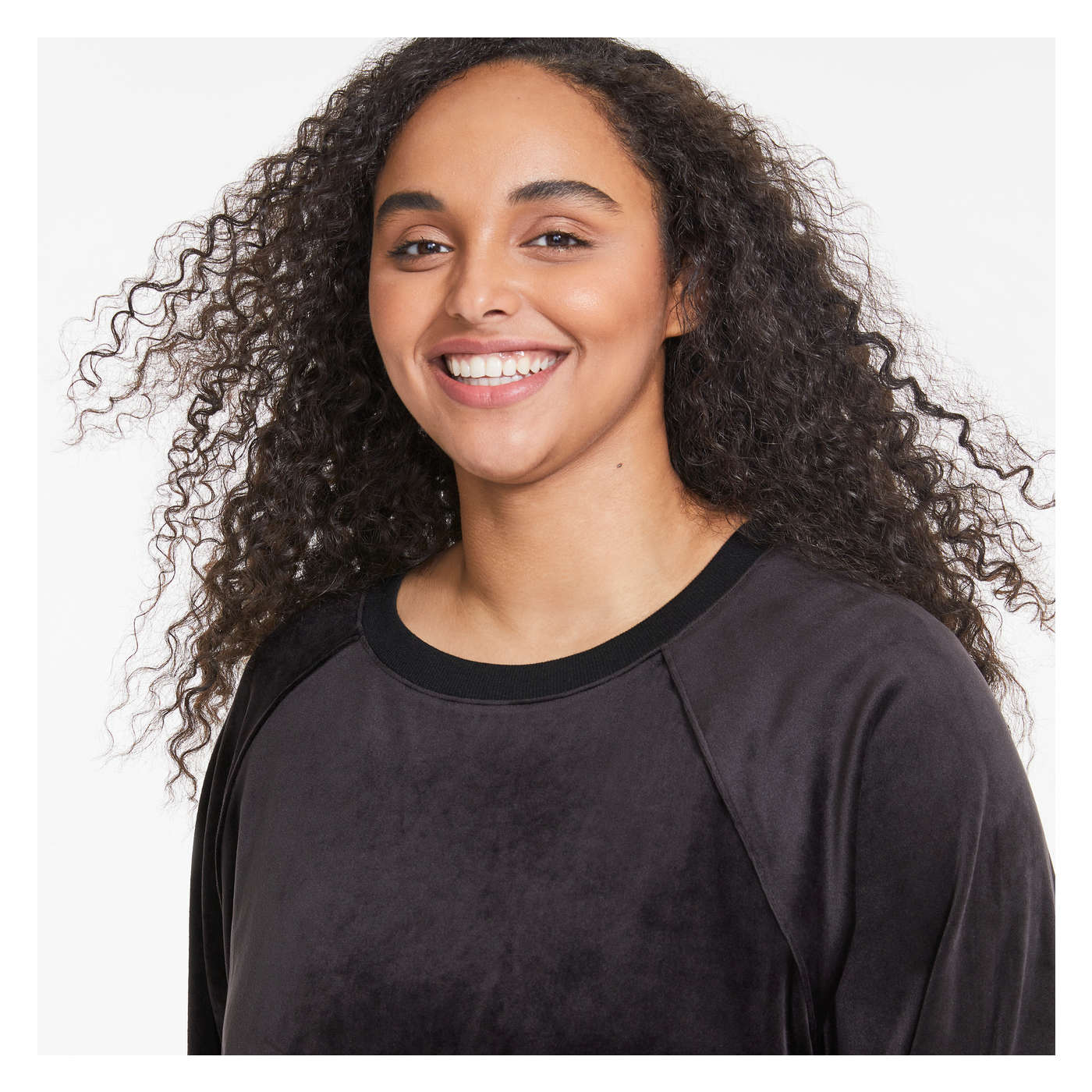 Women+ Velour Pullover