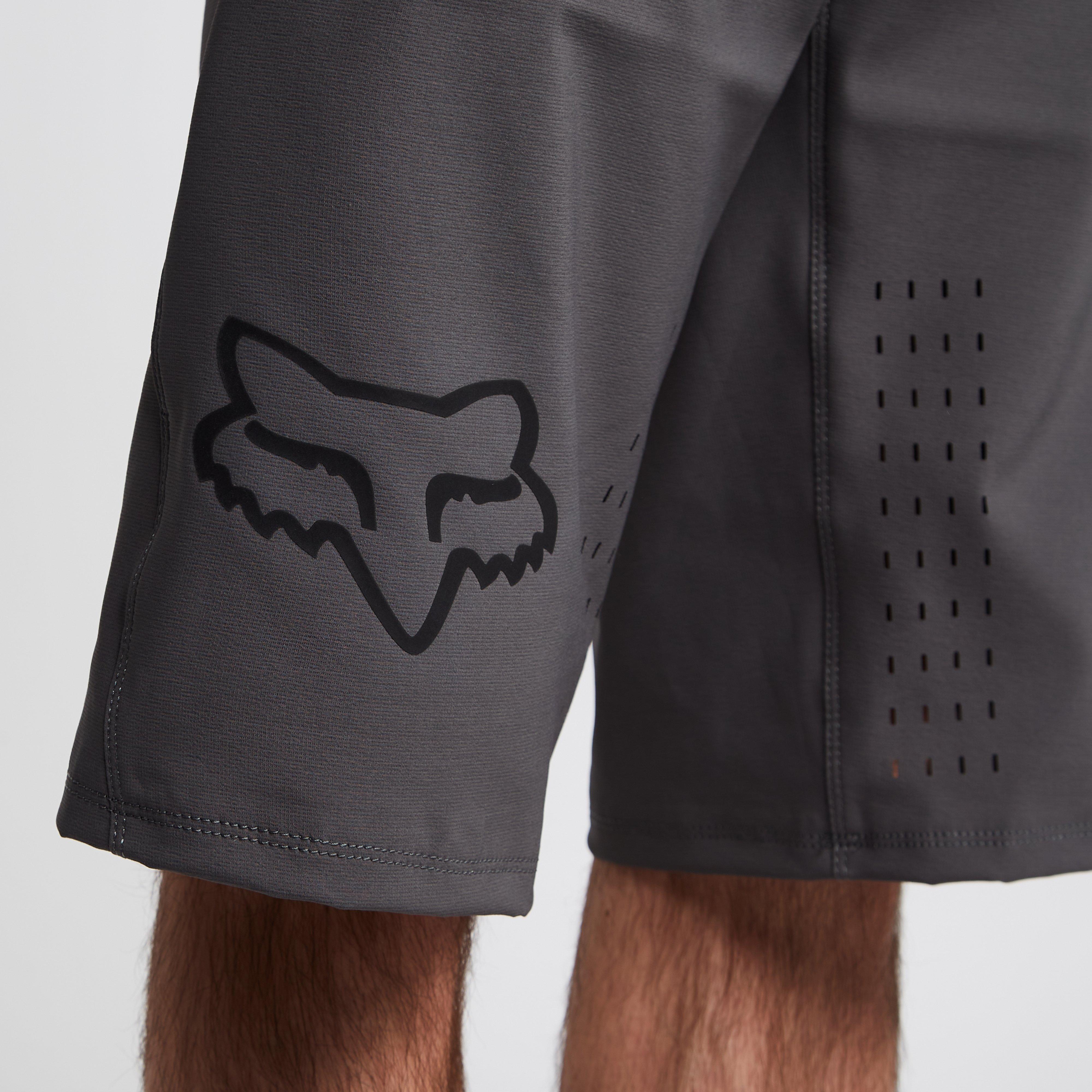 Men’s Defend Shorts