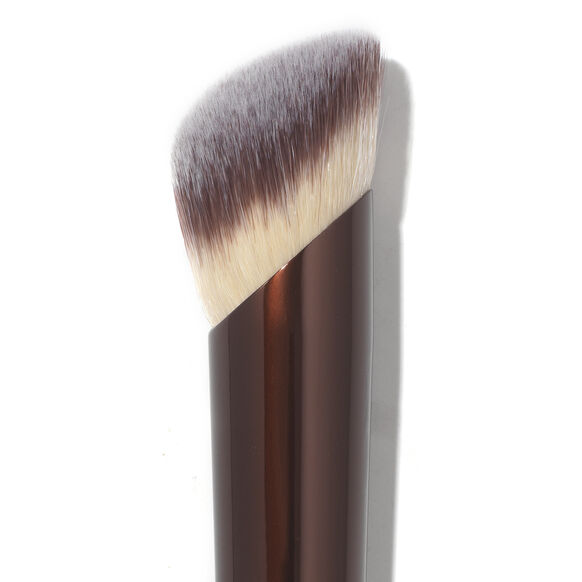 Hourglass<br>Ambient Soft Glow Foundation Brush