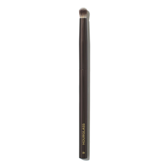 Hourglass<br>Nº9 Domed Shadow Brush