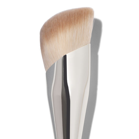 Rare Beauty<br>Liquid Touch Foundation Brush