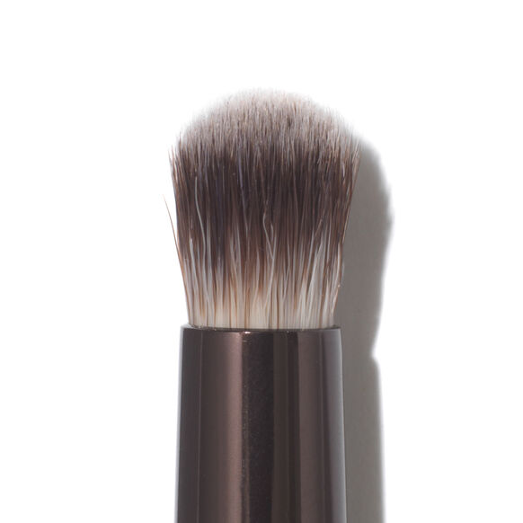 Hourglass<br>Nº9 Domed Shadow Brush