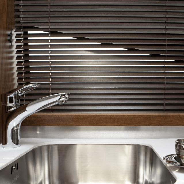 Dometic Oceanair Skyvenetian Wood