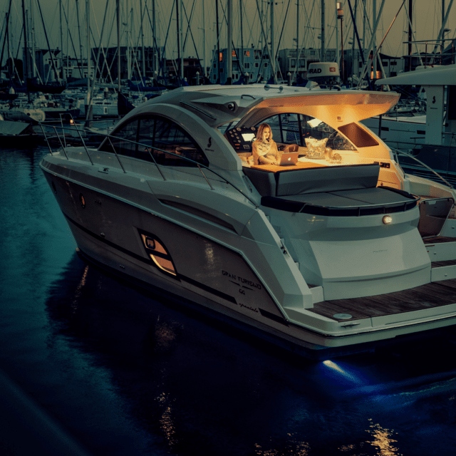 Dometic Oceanair Skysol Powered Roofblind