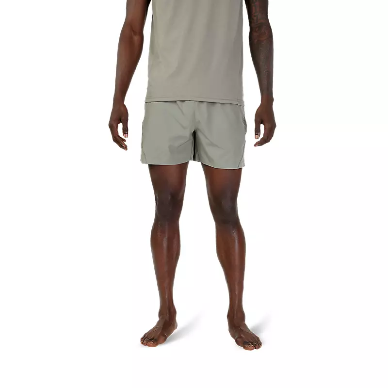 Core 5" Linerless Shorts