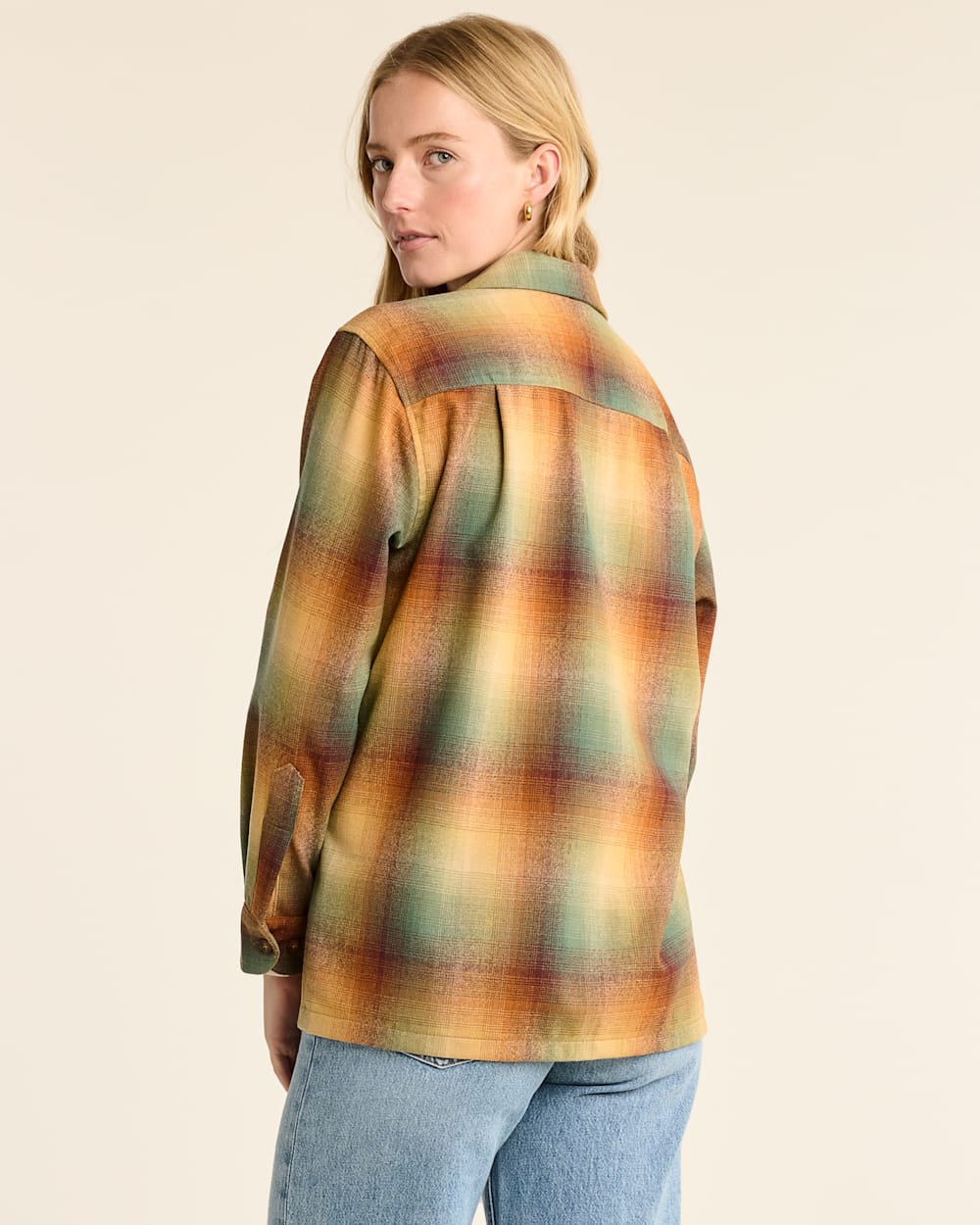 WOMEN'S PLAID BOYFRIEND BOARD SHIRT