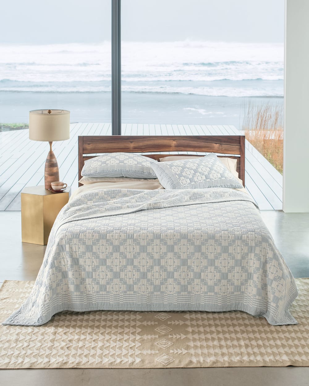 CHIEF JOSEPH COTTON MATELASSE COVERLET