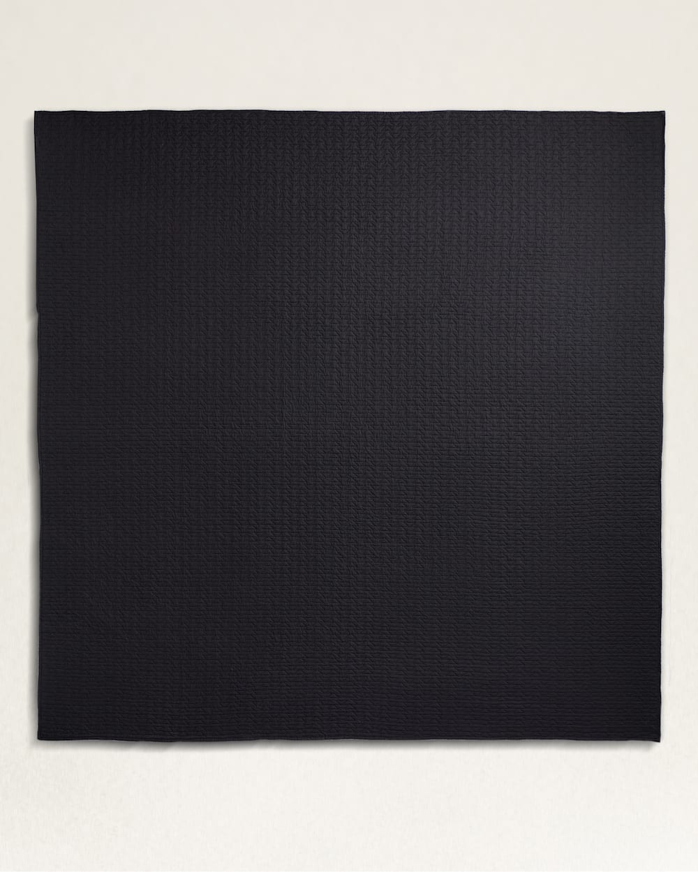 SHADOW PEAK PIECED QUILT SET