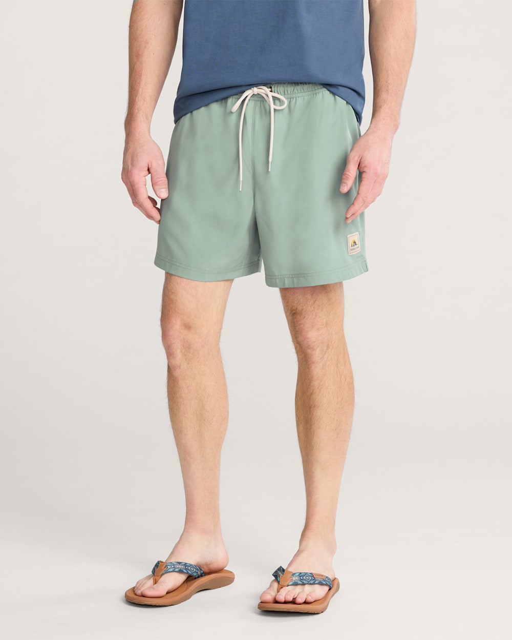 TROPICAL HYDROMORPH SWIM TRUNKS