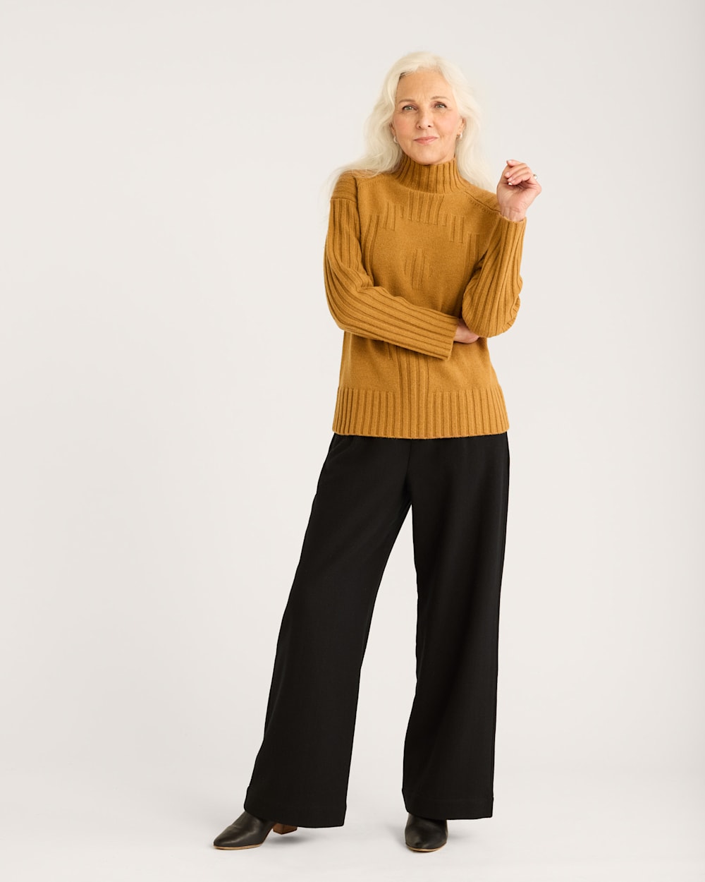 WOMEN'S OVERSIZED MOCKNECK PULLOVER