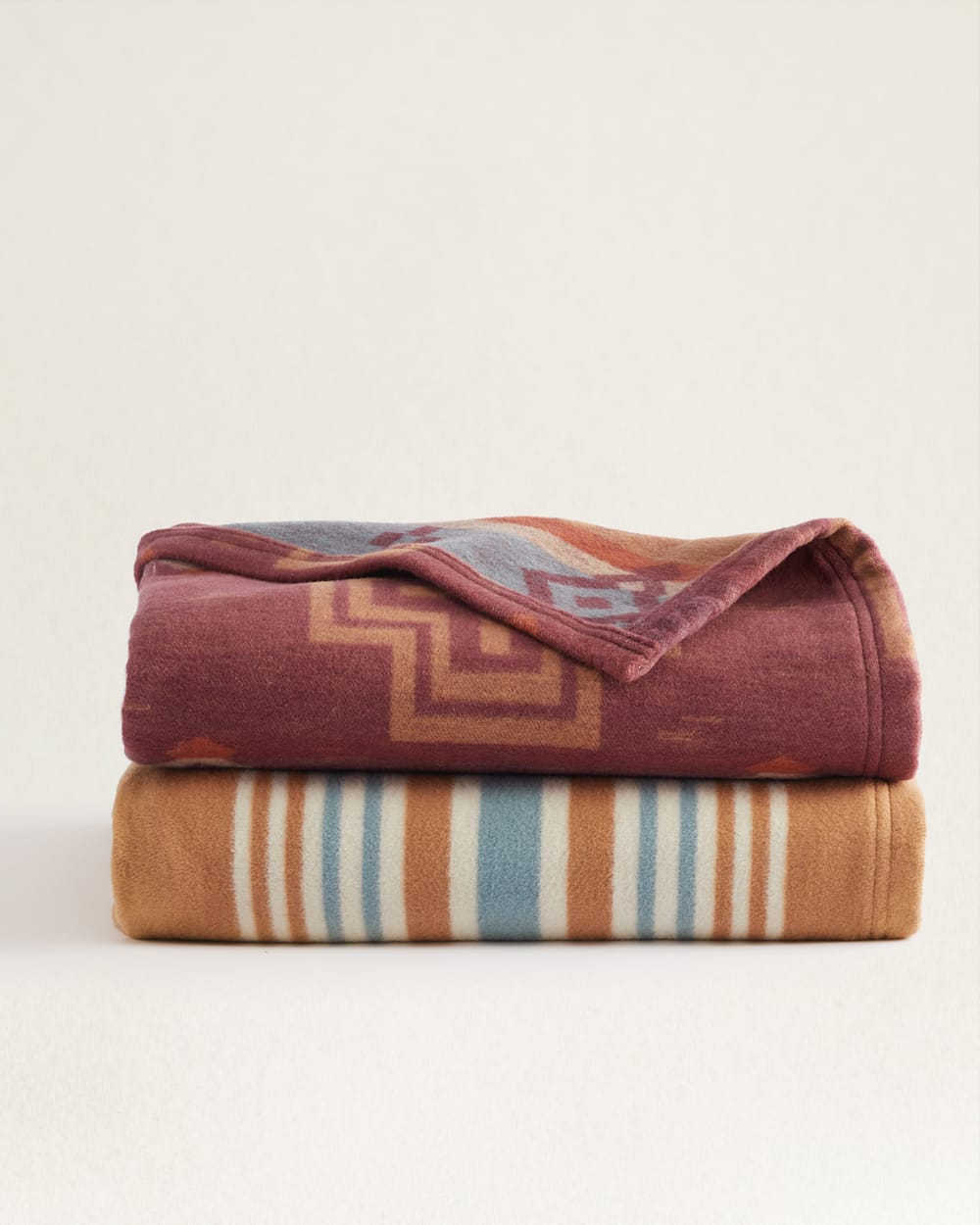SAN MARINO/STRIPE ORGANIC COTTON THROW GIFT PACK