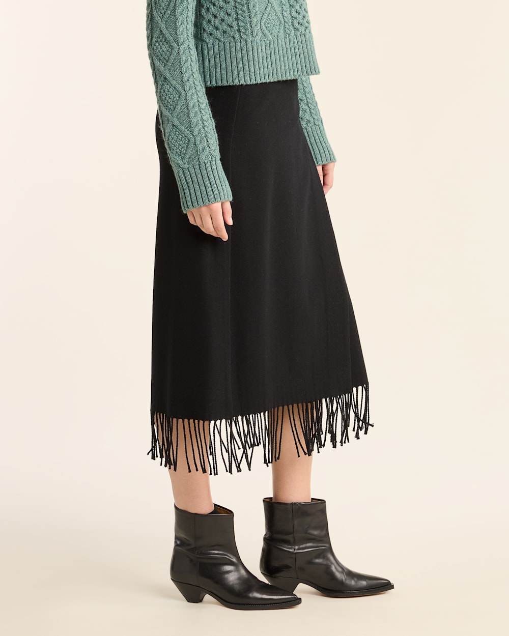 WOMEN'S WOOL FRINGED WRAP SKIRT
