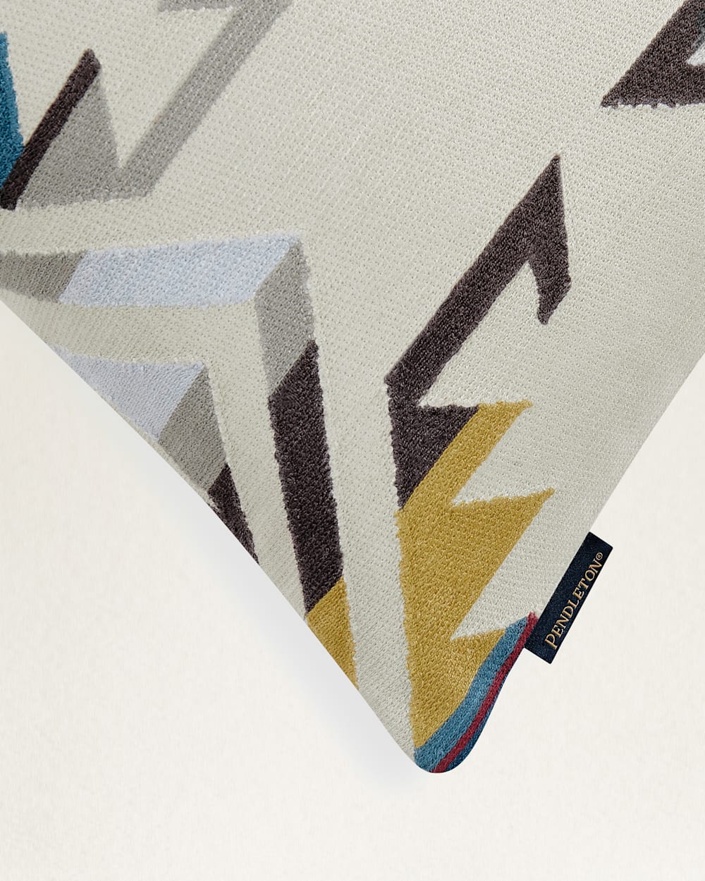 WHITE SANDS D?COR PILLOW