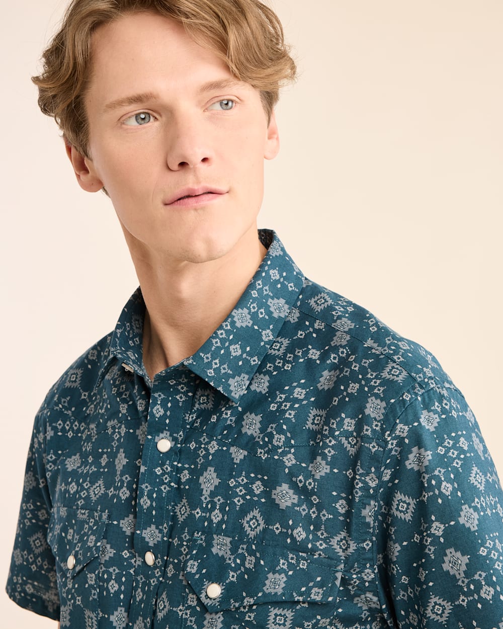 MEN'S SHORT-SLEEVE LARAMIE SNAP-FRONT SHIRT