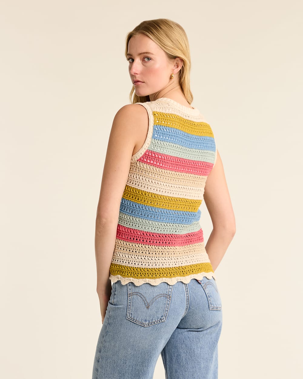 WOMEN'S SLEEVELESS CROCHET SWEATER