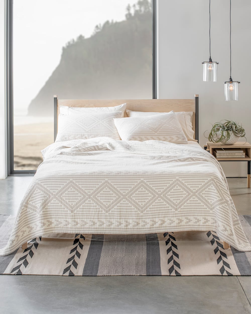 GANADO COTTON MATELASSE COVERLET