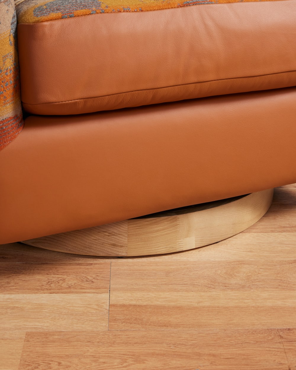 PRAIRIE RUSH HOUR BARREL CHAIR