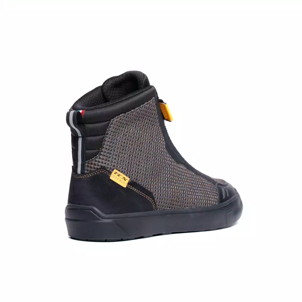 IKASU 2 AIR - BLACK/OCHER - DAINESE