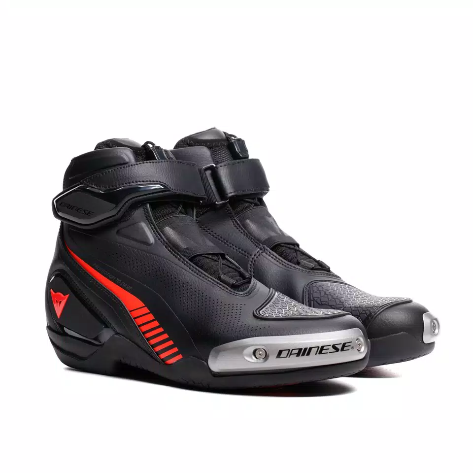SUPERYA - SPORTS MOTORCYCLE SHOES - DAINESE