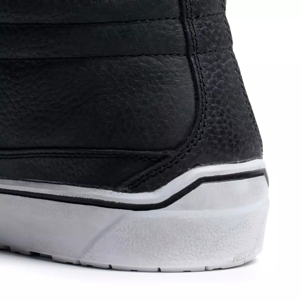 STREET 3 WP - BLACK/BLACK/WHITE - DAINESE