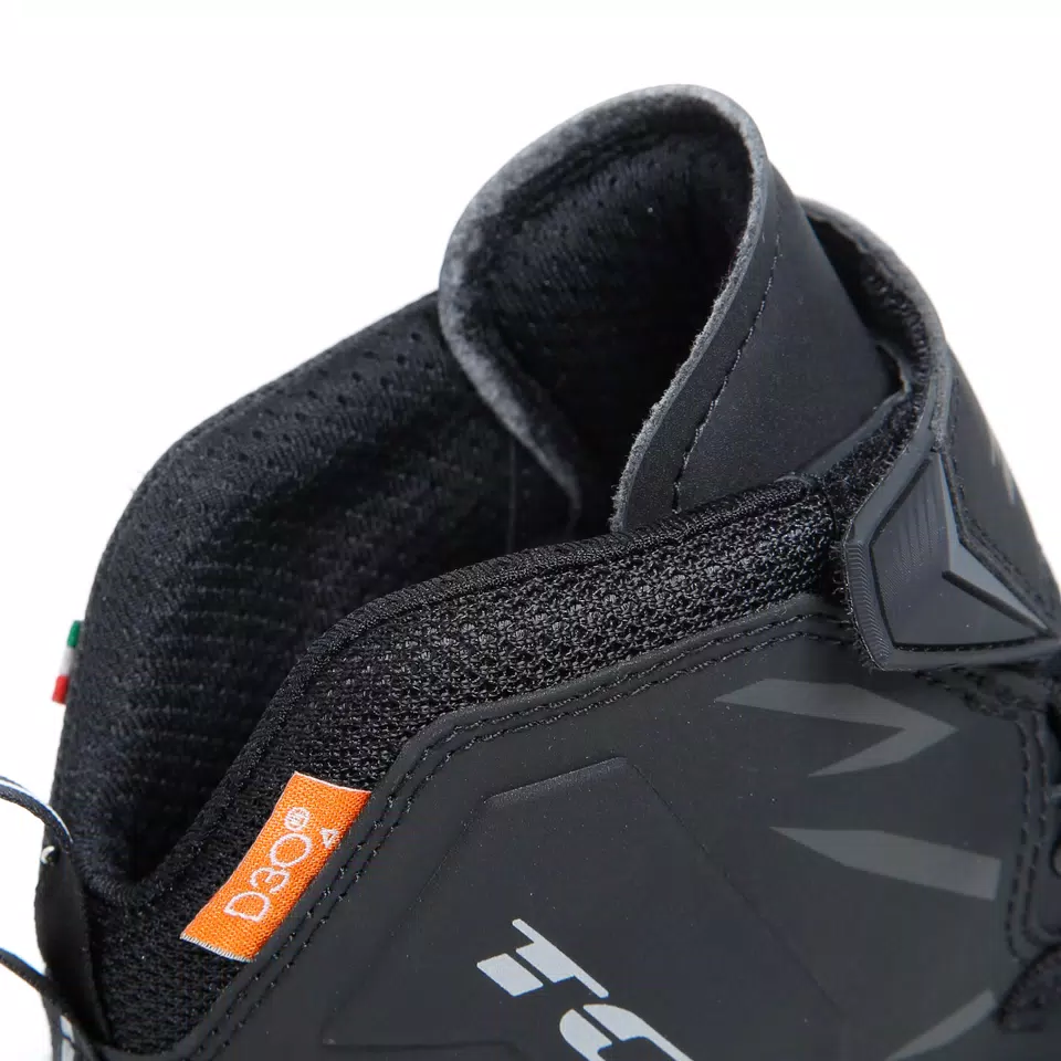 R04D AIR - BLACK/GRAY - DAINESE